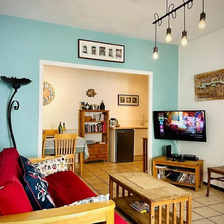La Petite Maison *