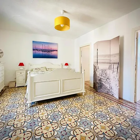 La Petite Maison