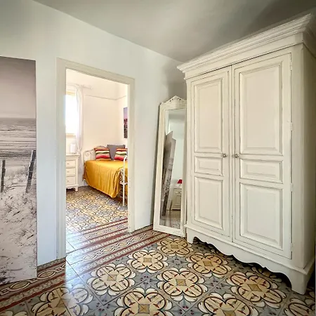 La Petite Maison بيت للعطل *